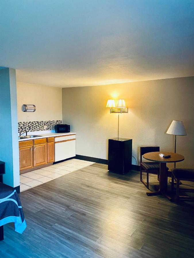 Super 8 By Wyndham Corbin Ky Exterior foto
